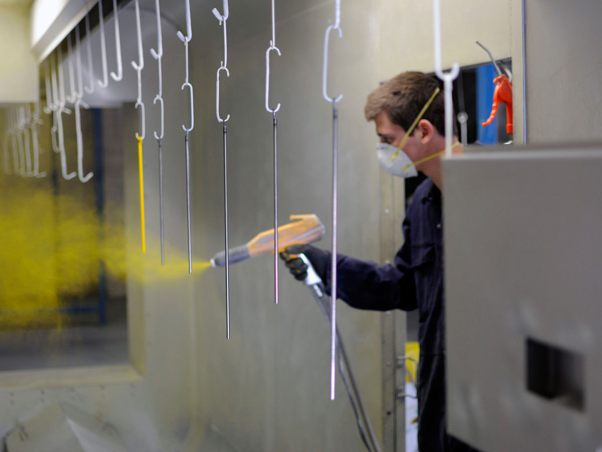 storage-cabinets-spray4