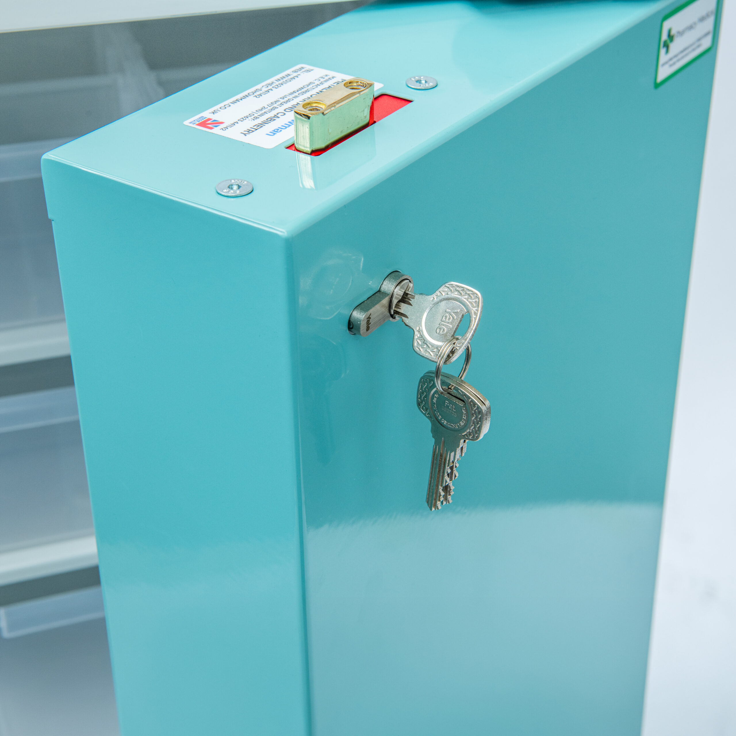 MDS Drugs trolley lock and key detail