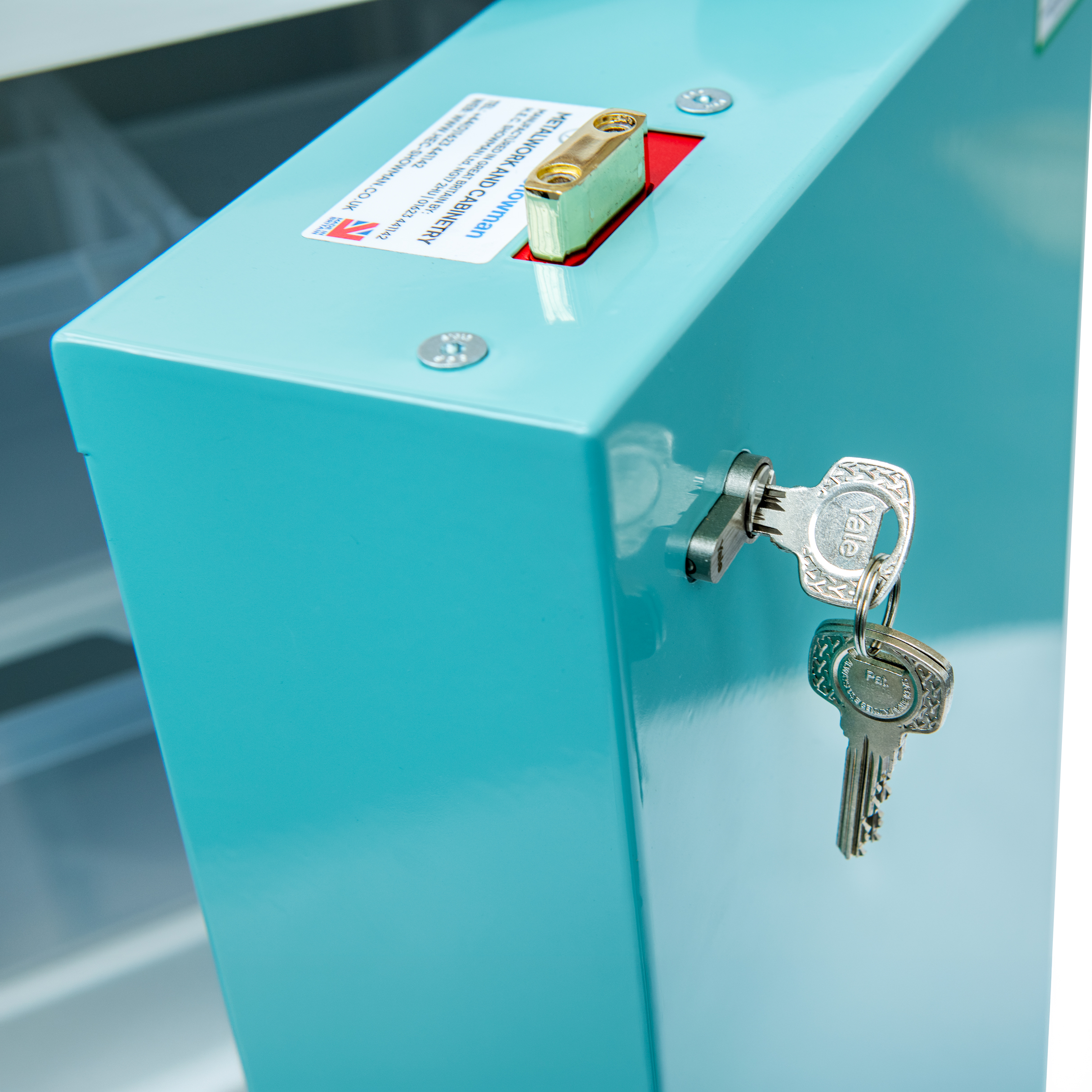 MDS Drugs trolley lock and key detail